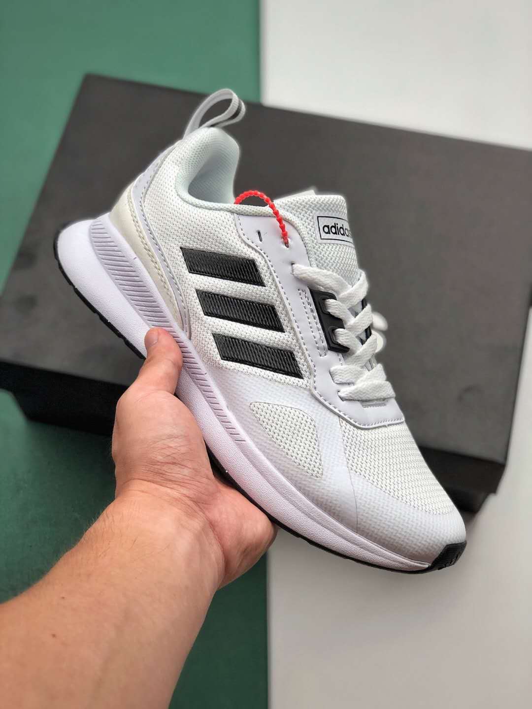 Adidas Run 80s BB7433: Stylish & Functional Running Shoes for Men