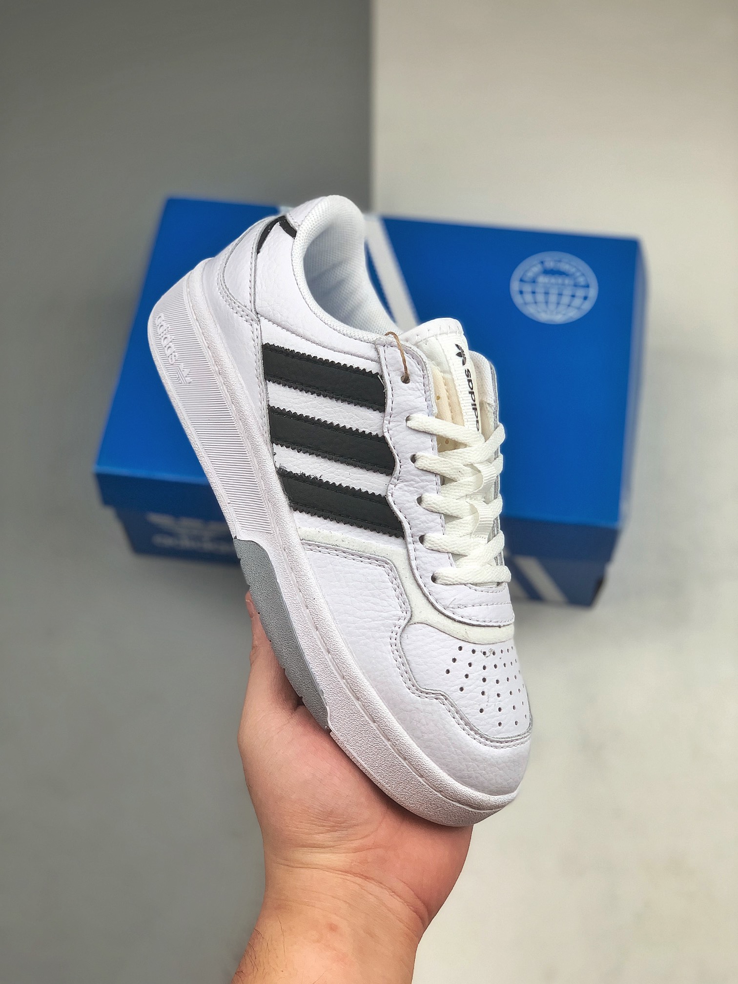 Adidas Courtic GX6318: Premium Tennis Footwear & Performance Essentials